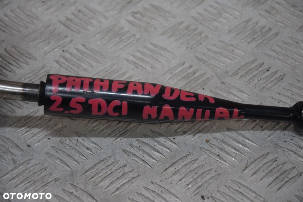 NISSAN PATHFINDER 2.5 DCI LEWAREK BIEGÓW - 2