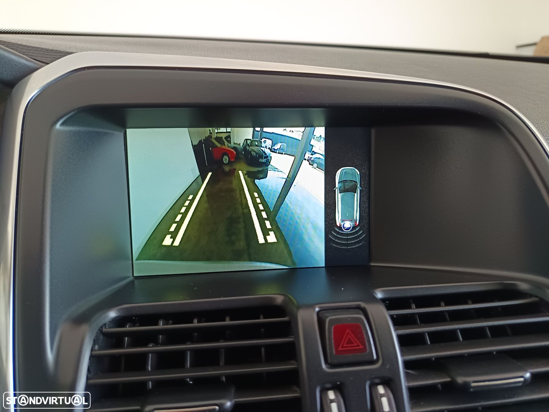 Volvo XC 60 2.0 D4 VOR Geartronic - 19