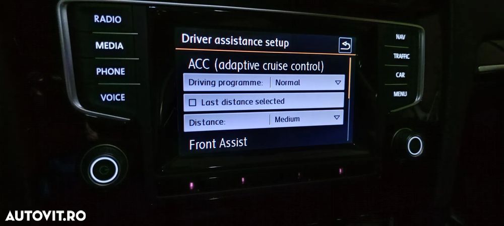 Volkswagen Golf Variant 1.6 TDI DPF Highline - 16