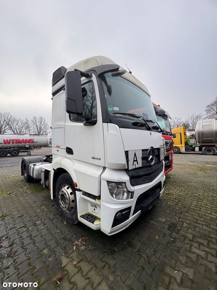 Mercedes-Benz Actros - 1