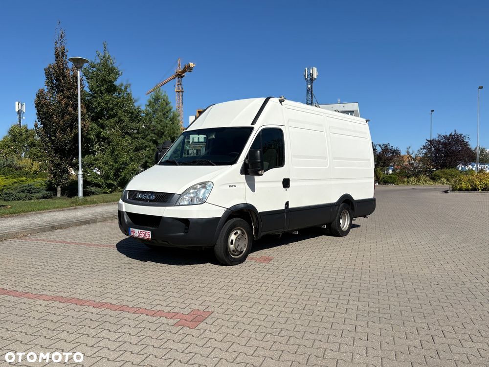 Iveco C35V - 1