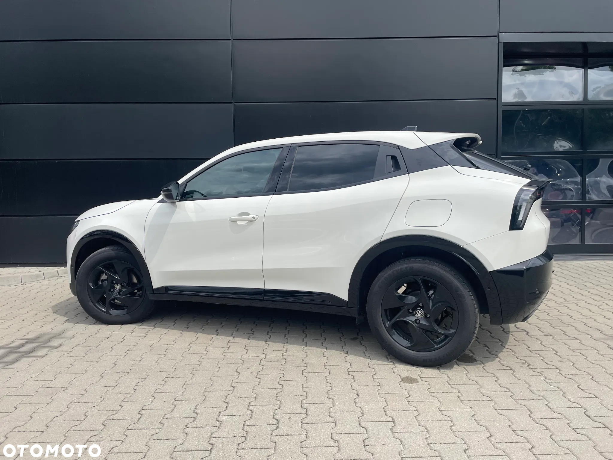 Alfa Romeo Junior 1.2 mHEV Ibrida eDCT - 3