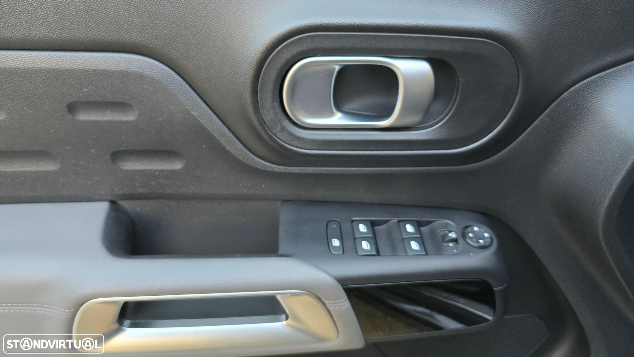 Citroën C5 Aircross 1.5 BlueHDi Shine EAT8 - 8