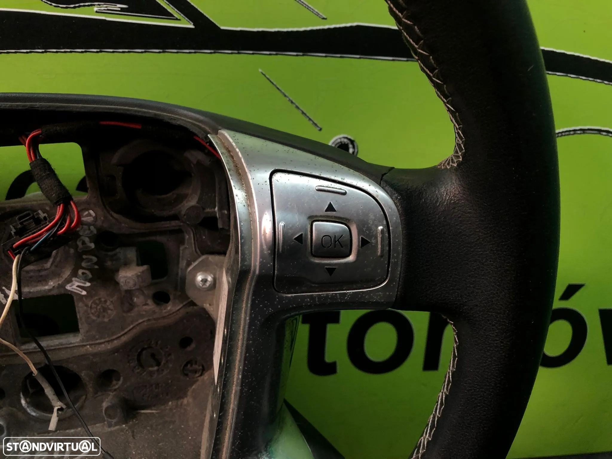 FORD S-MAX VOLANTE - V038 - 3
