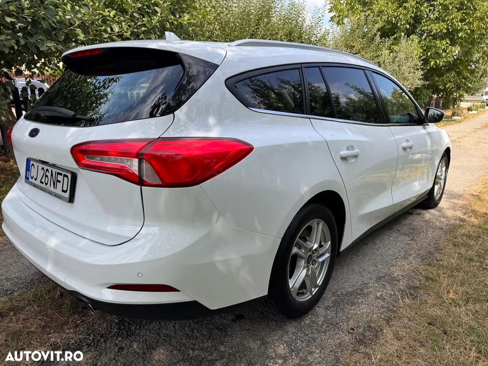 Ford Focus 1.0 EcoBoost Active - 8