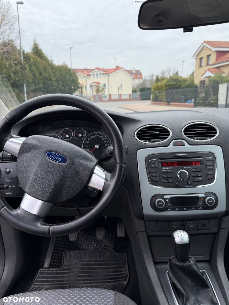 Ford Focus ver-1-8-tdci-ambiente - 8