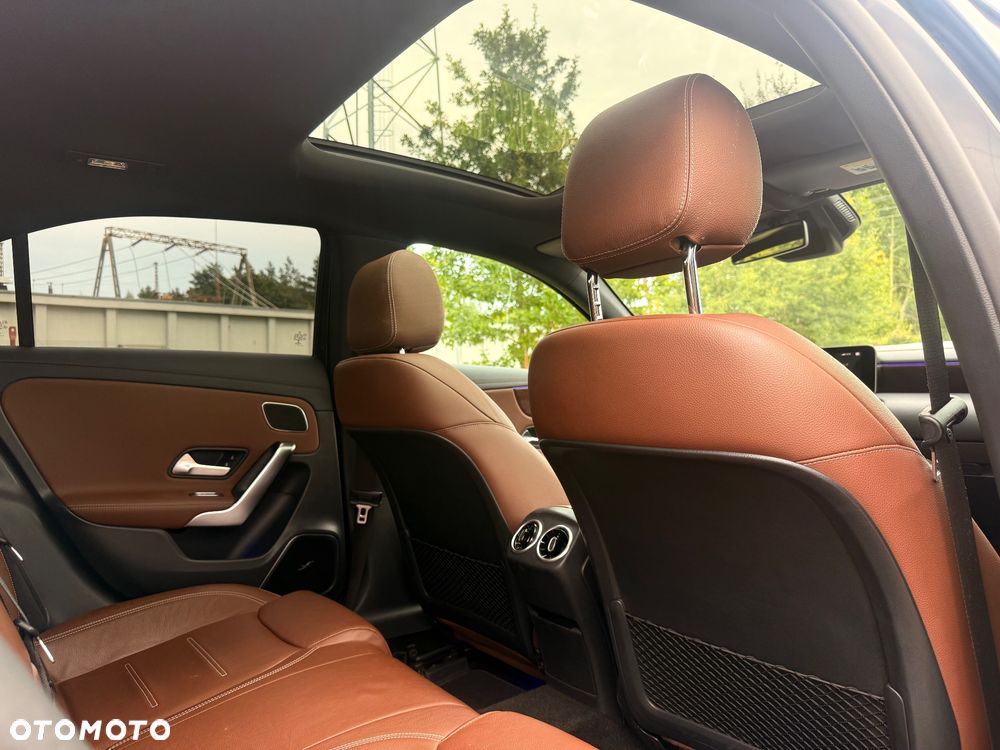 Mercedes-Benz Klasa A 220 AMG Line 7G-DCT - 17