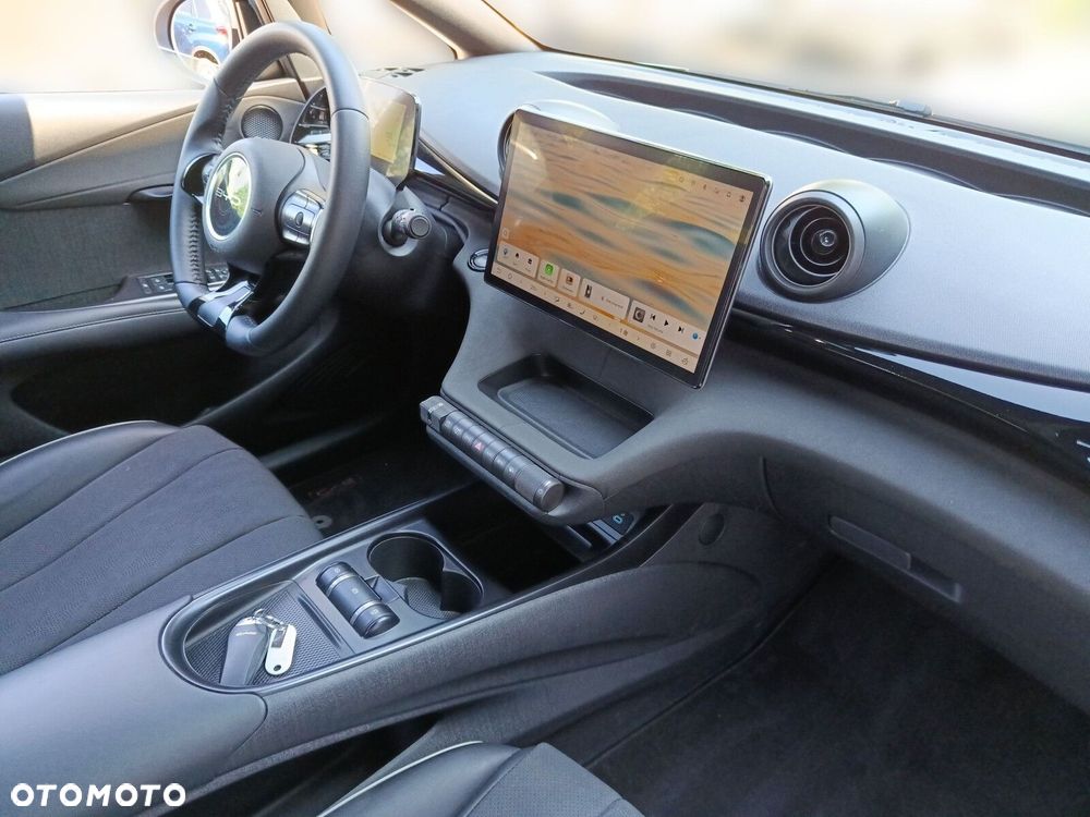 BYD Dolphin - 23