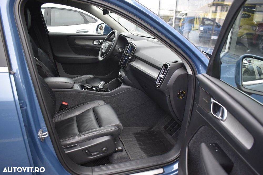 Volvo XC 40 - 33