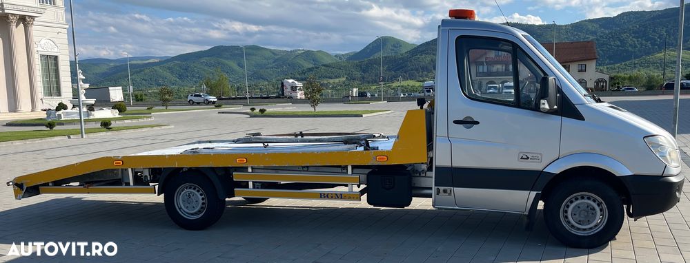 Mercedes-Benz Sprinter - 4