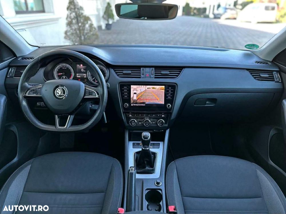 Skoda Octavia 2.0 TDI Sport Edition - 16