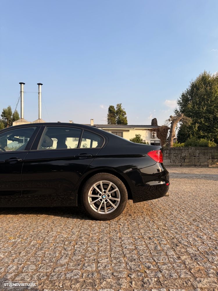 BMW 318 d Auto - 16