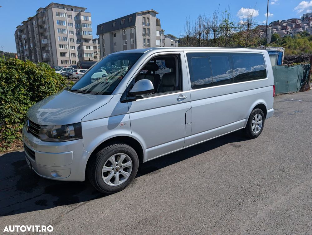 Volkswagen Caravelle - 2