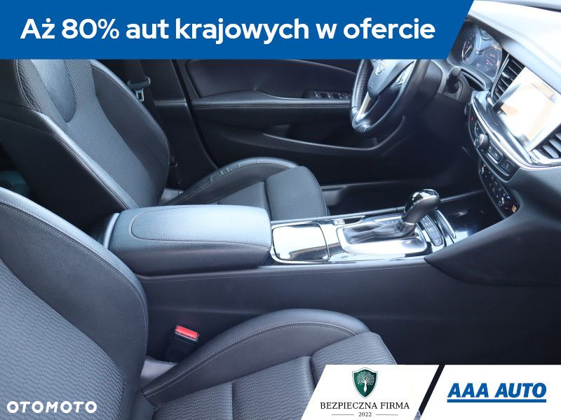 Opel Insignia - 10