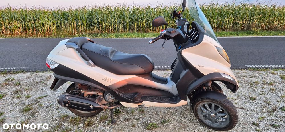 Piaggio MP-3 - 1