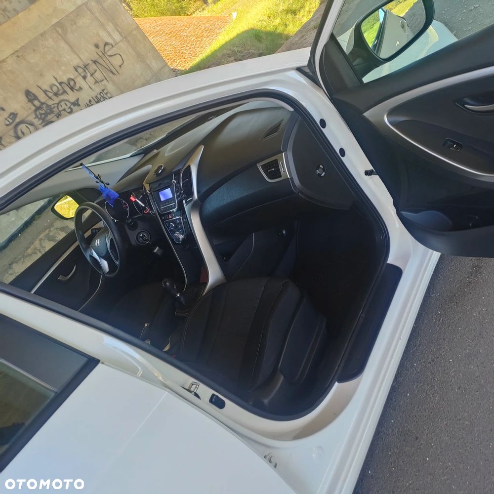 Hyundai i30 1.4 Comfort - 26