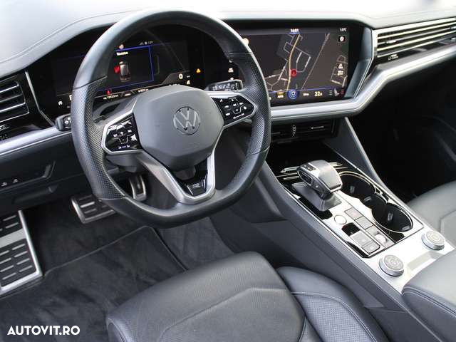 Volkswagen Touareg - 14