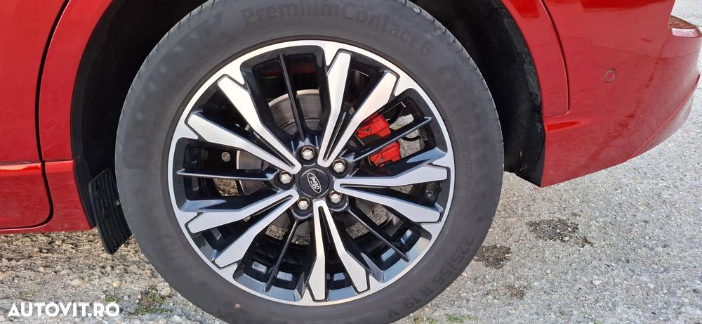 Ford Kuga 2.5 Duratec PHEV ST-LINE - 17