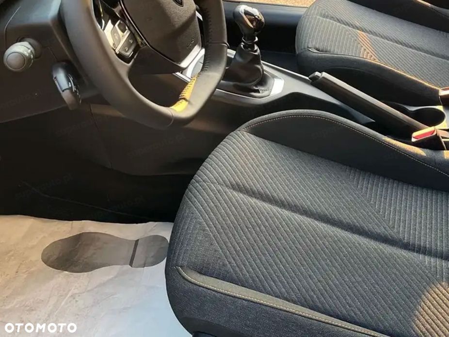 Peugeot 208 1.2 PureTech Style S&S - 6