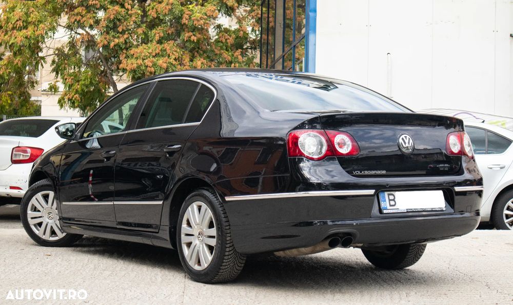 Volkswagen Passat - 4