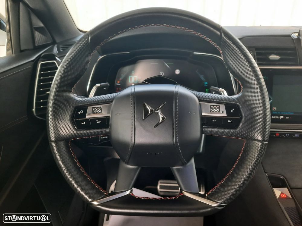 DS DS7 Crossback E-Tense Performance Line+ EAT8 - 33