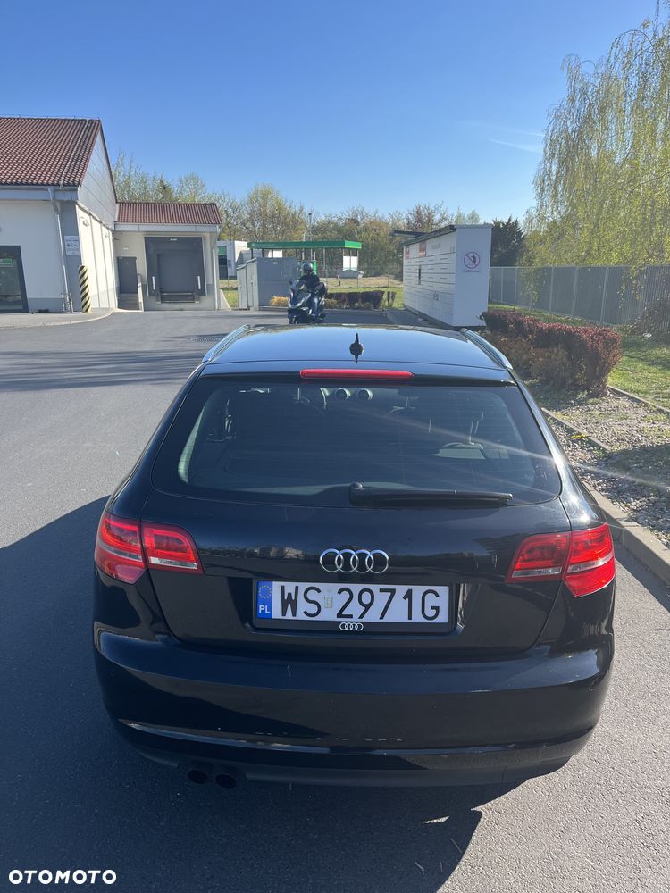 Audi A3 Sportback 1.8 TFSI quattro Attraction - 3