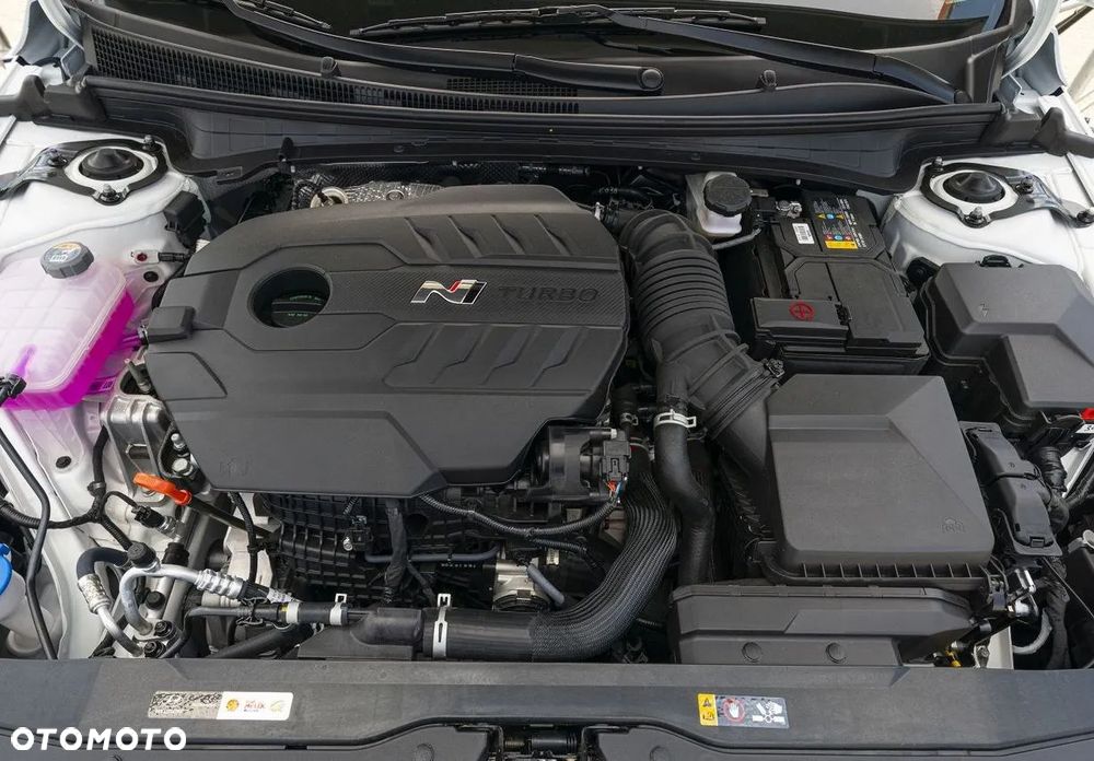 Hyundai Elantra - 11