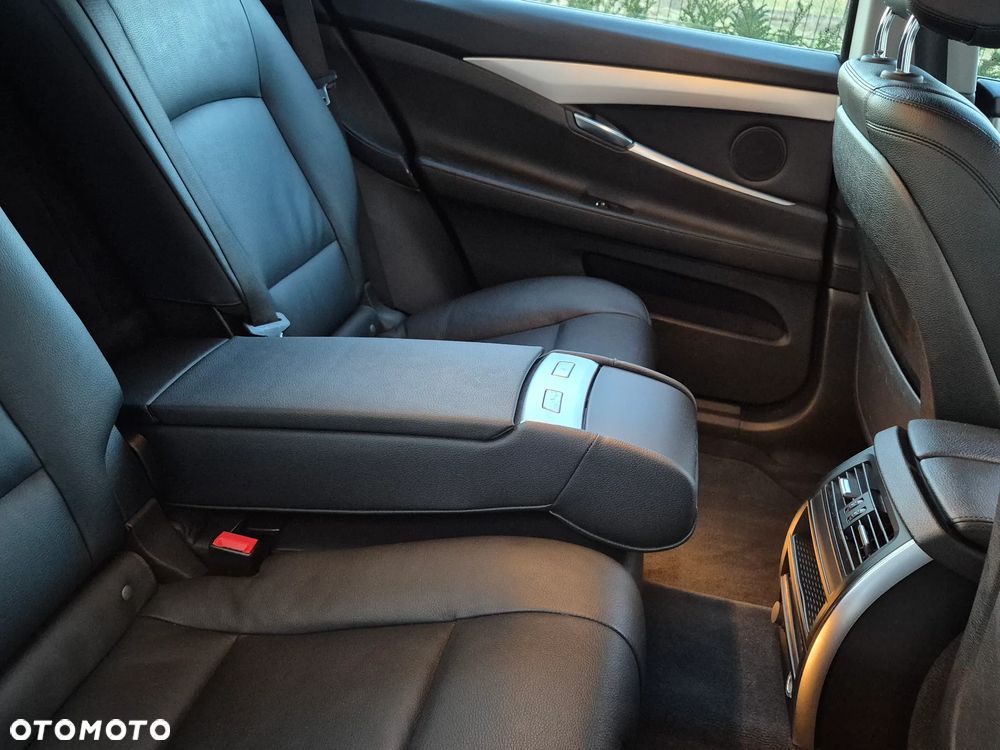 BMW 5GT 520d - 30