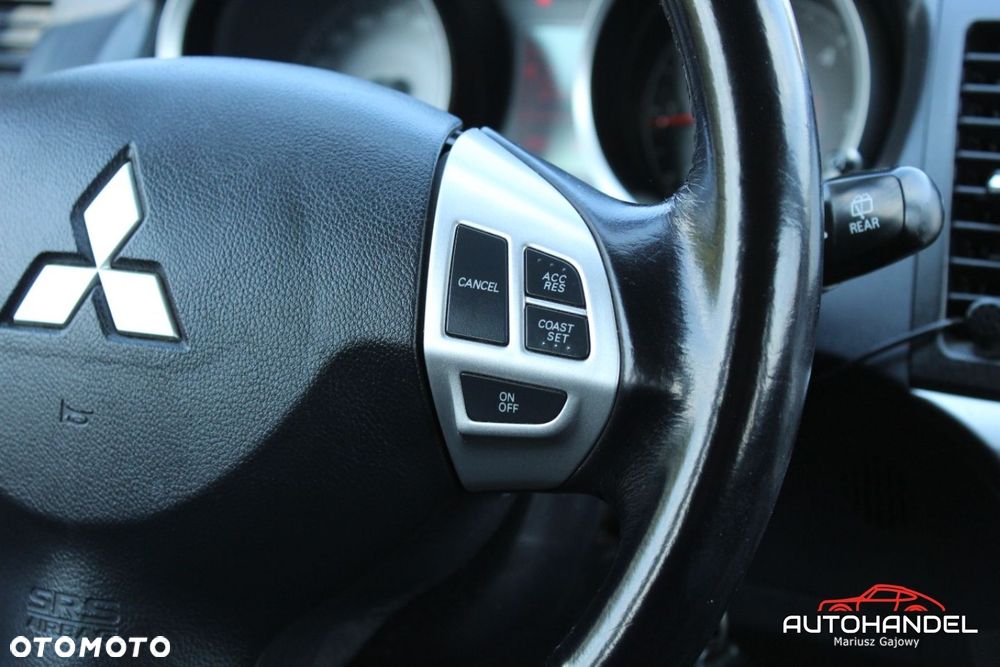Mitsubishi Lancer - 9