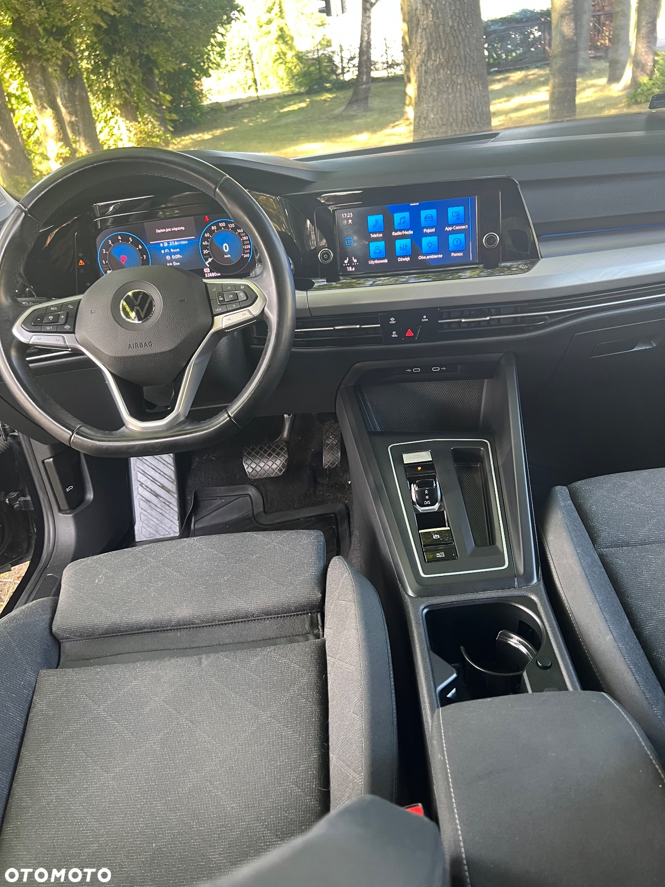 Volkswagen Golf VIII 1.5 eTSI EVO Active DSG - 17