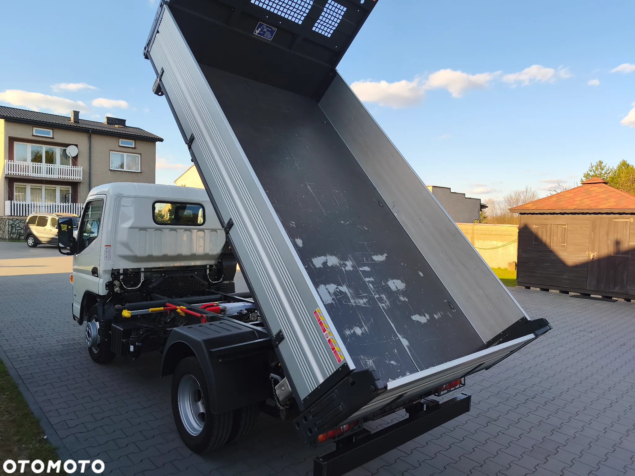 Mitsubishi Fuso Canter - 15