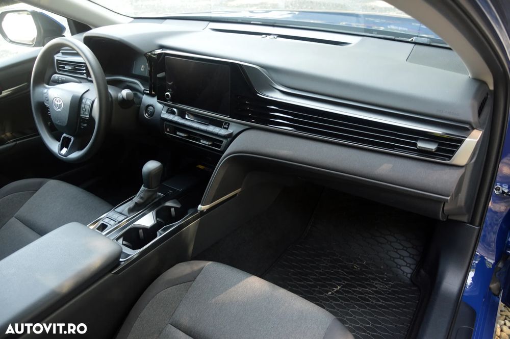 Toyota Camry Business Edition - 25