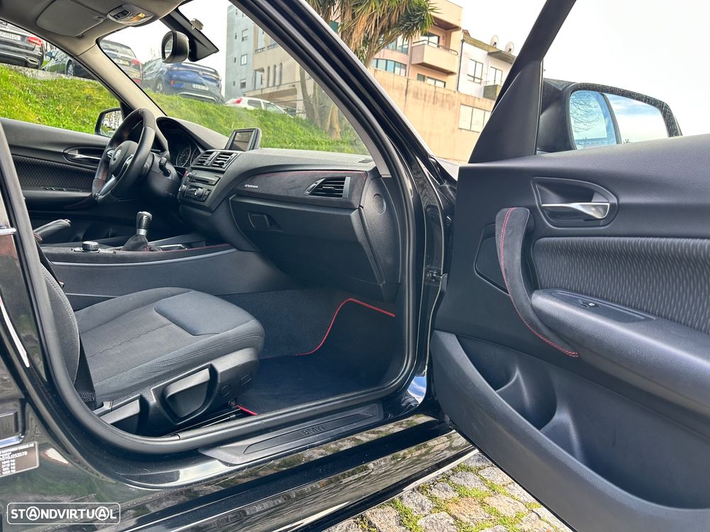 BMW 116 d Pack M - 39