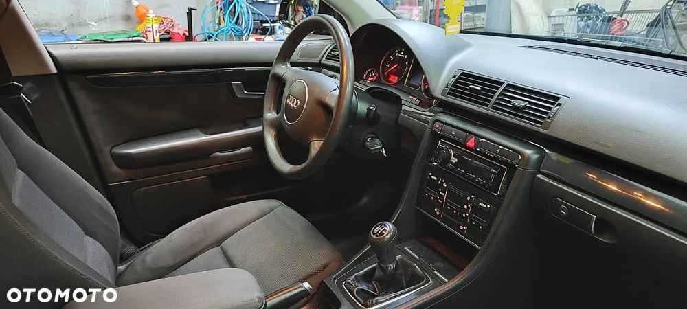 Audi A4 Limousine 1.6 - 10