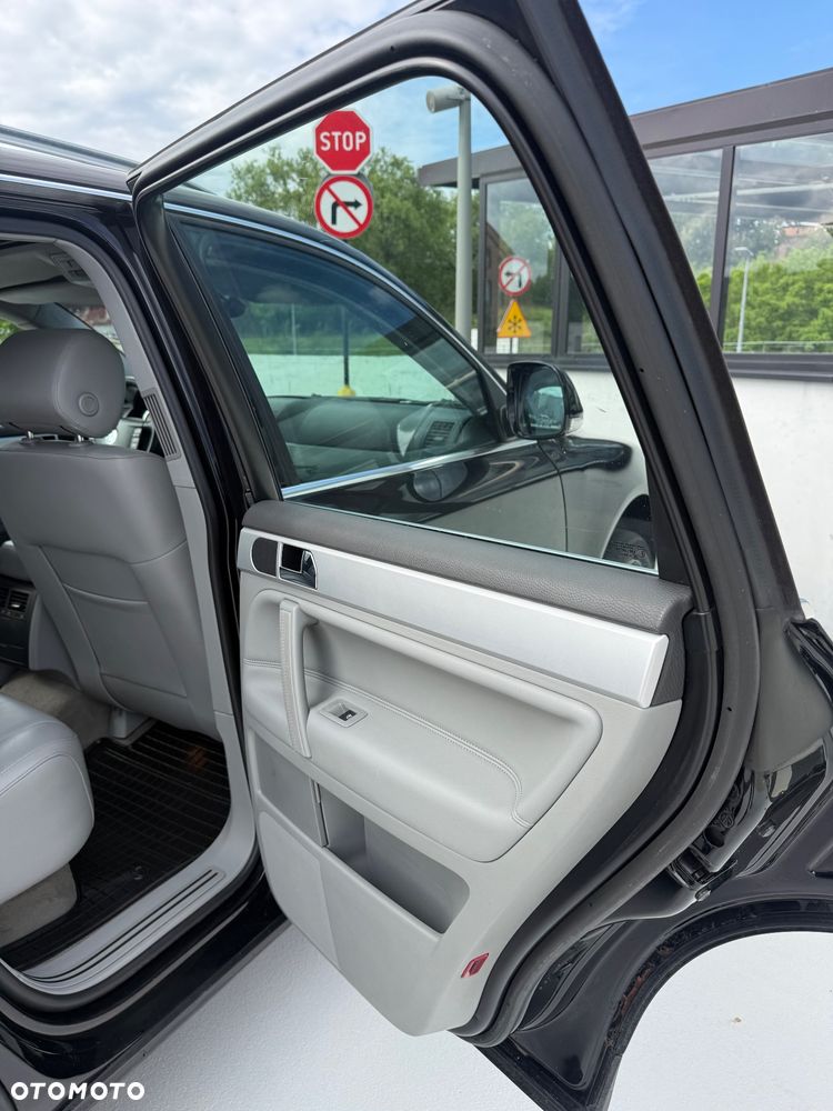 Volkswagen Touareg 3.0 V6 TDI DPF Perfect Tiptr - 28