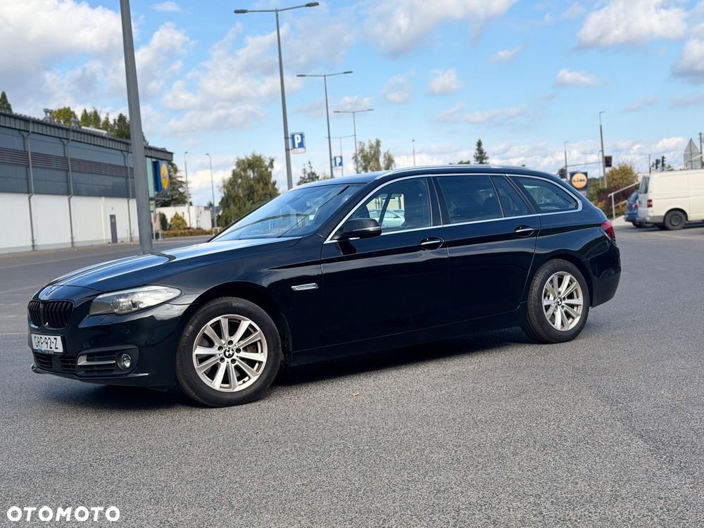 BMW Seria 5 530d xDrive Luxury Line - 2