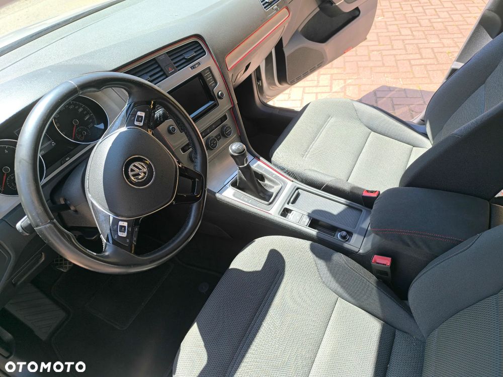 Volkswagen Golf VII 1.6 TDI BMT Comfortline - 10