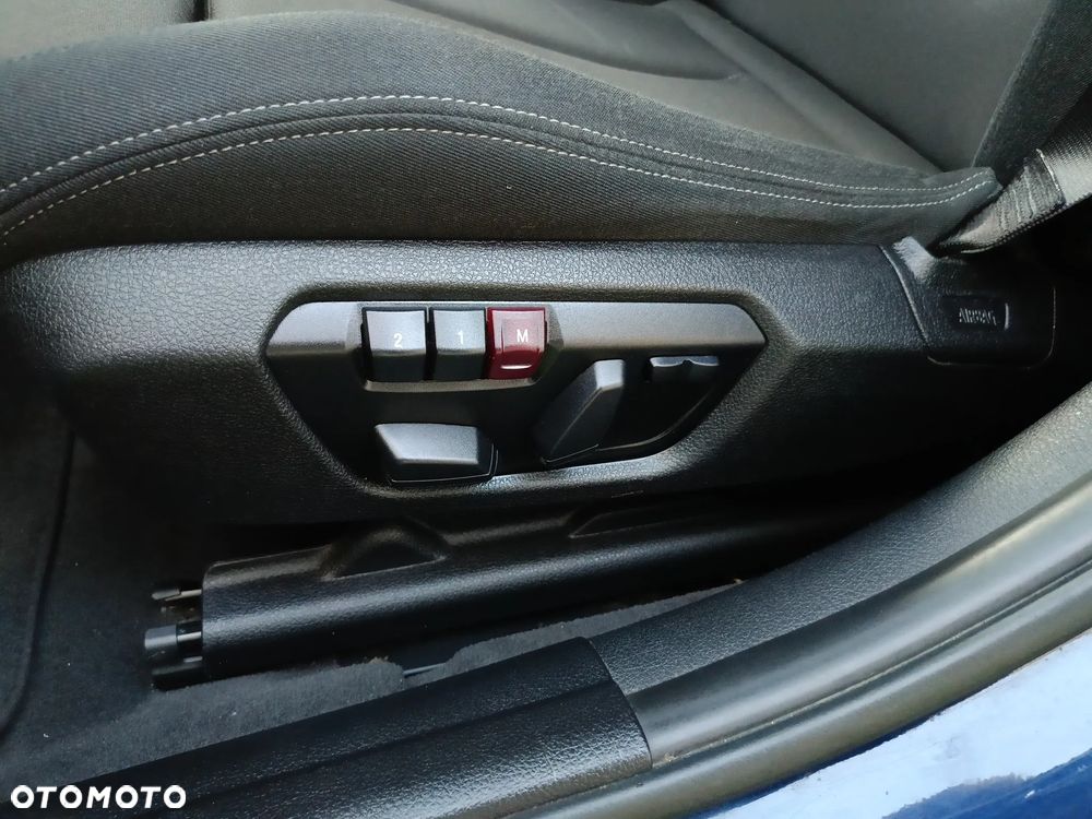 BMW Seria 3 320d Sport-Aut Blue Performance Sport Line - 18