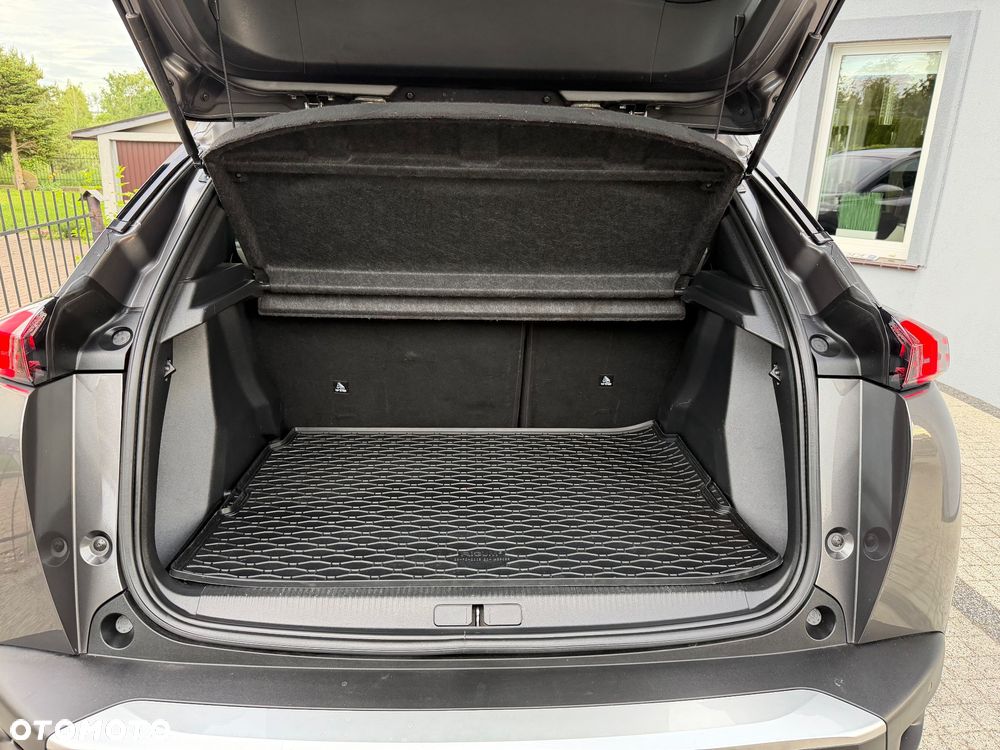 Peugeot 2008 BlueHDi 100 Allure - 12