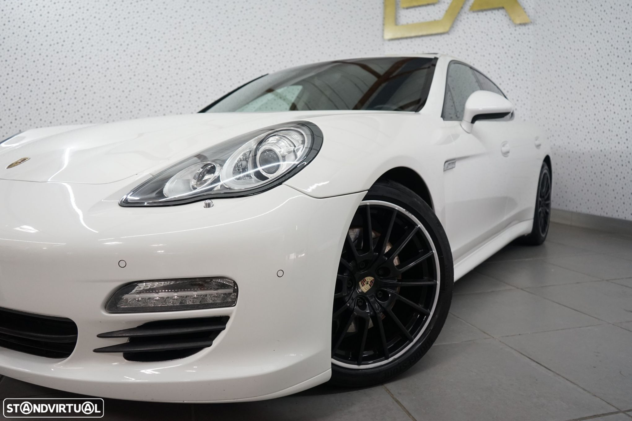 Porsche Panamera Platinum Edition - 6