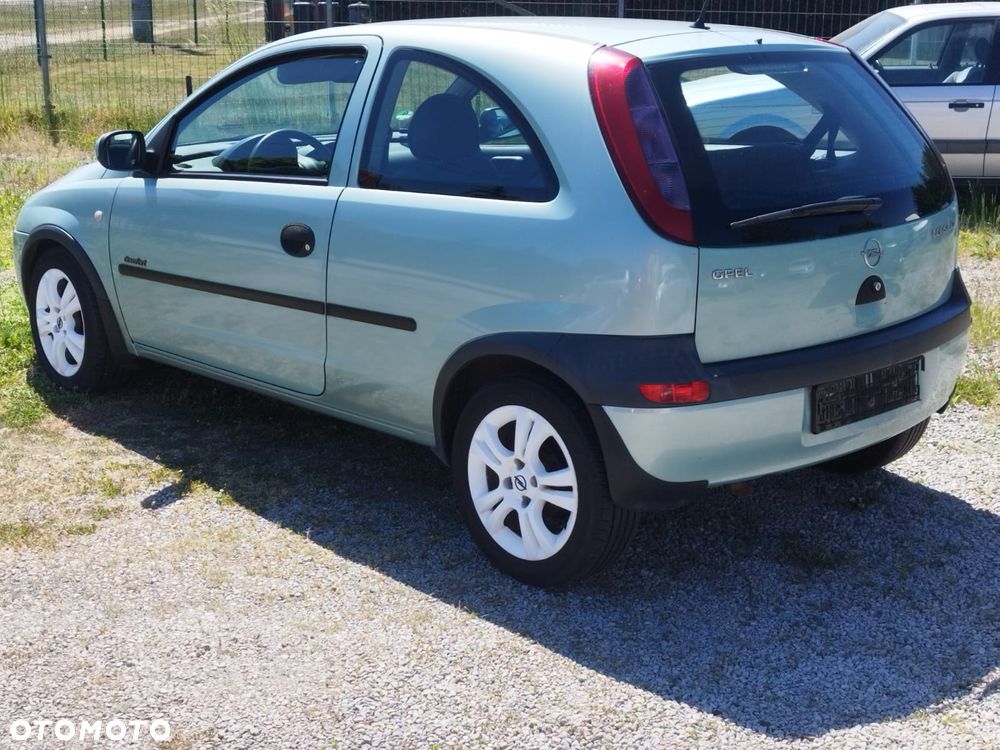 Opel Corsa - 3