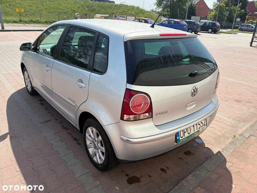 Volkswagen Polo 1.4 16V Comfortline - 9
