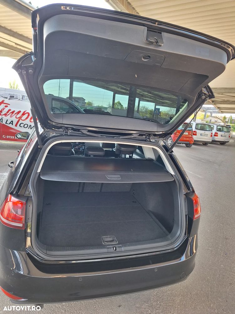 Volkswagen Golf 1.6 TDI DPF BMT Highline - 31