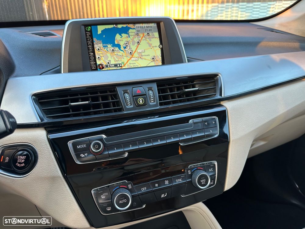 BMW X1 16 d sDrive - 12