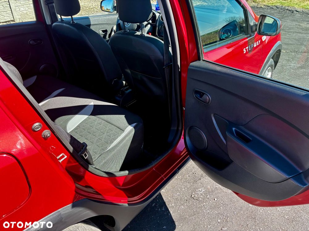 Dacia Sandero TCe 90 Laureate - 29