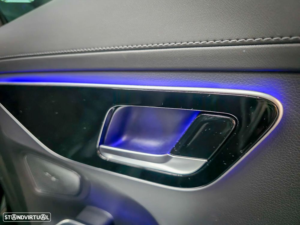 Mercedes-Benz C 300 e T 9G-TRONIC AMG Line - 44