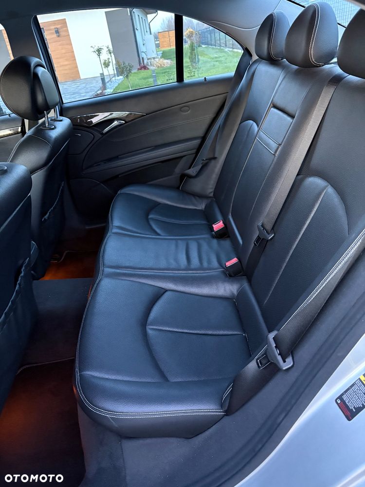 Mercedes-Benz Klasa E - 21