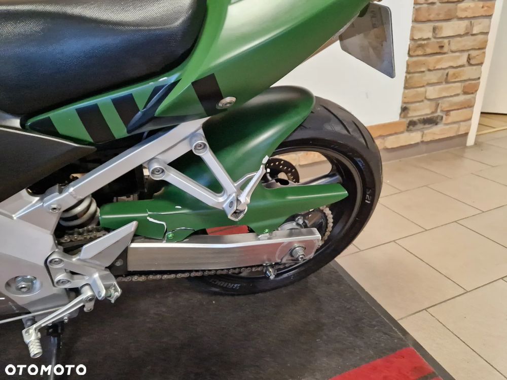Suzuki SV - 23