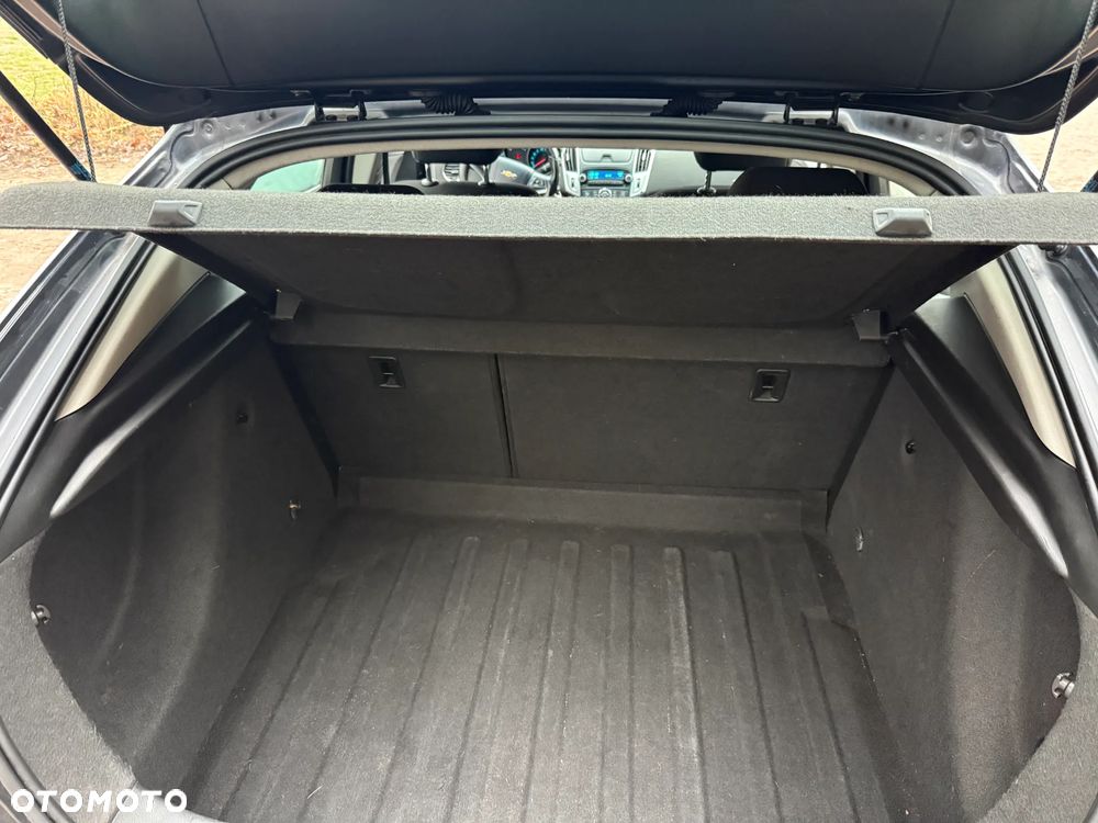 Chevrolet Cruze 1.6 LT - 15