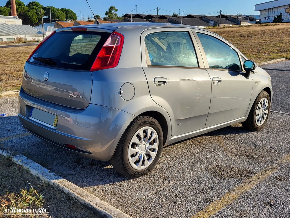 Fiat Grande Punto 2007 photo 4
